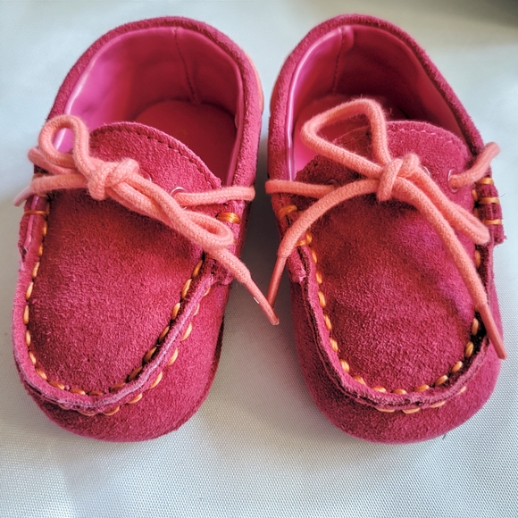 COLE HAAN Pink Grant Driver Shoes, Infant 2 - Picture 7 of 9